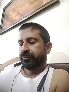 XxX_KING30 élő XXX-chatje