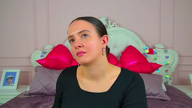 แชท XXX สดของ ElinaBellucci