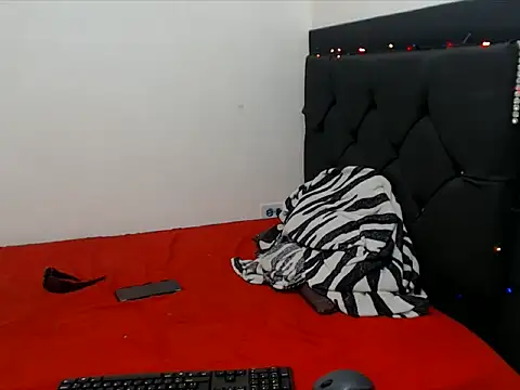 blackhorseet: διαδικτυακό σόου στην κάμερα