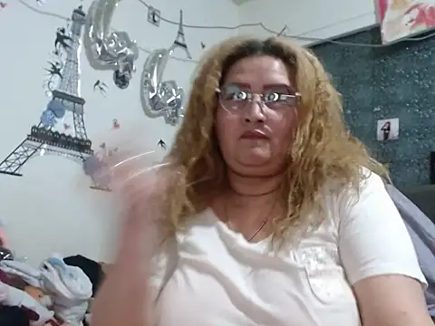 Perla1981--'s Live XXX Chat