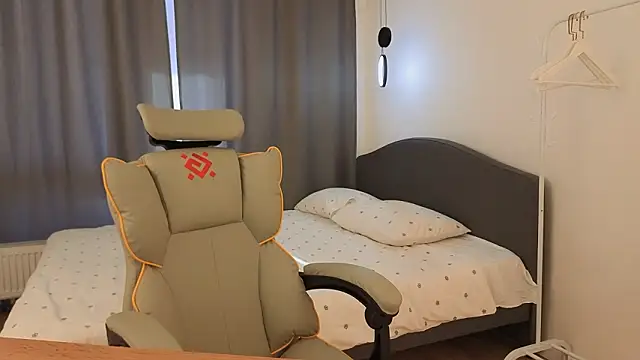 Chat +18 de yourrdanceteacher ao vivo