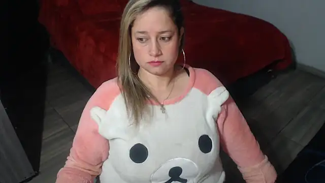 Brenda_bigtitisのライブXXXチャット