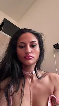 Luckylady17 – Naživo XXX chat