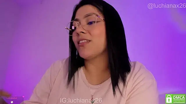 Živý XXX chat lucy26_