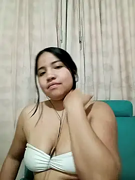 Show modela DulceBarbyeri na web-kameri