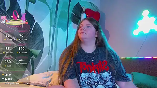 RubyValen's Live XXX Chat