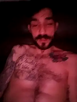 Disfruton34g webcam show