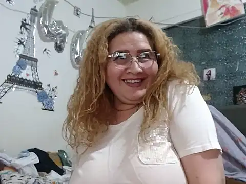 Chatroom XXX en direct de Perla1981--