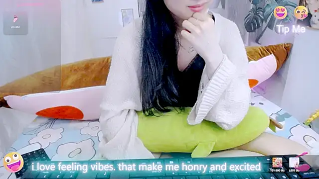 julialy_'s Live XXX Chat