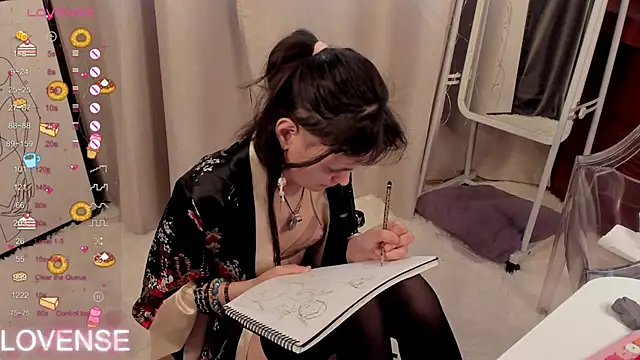 Emily_Strikeee's Live XXX Chat