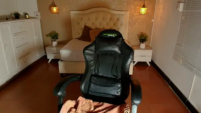 Hadley_: απευθείας συνομιλία ΧΧΧ