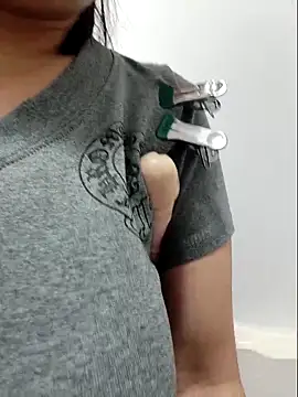 Shine_Mai: απευθείας συνομιλία ΧΧΧ