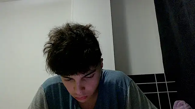 RossStrom Show in webcam