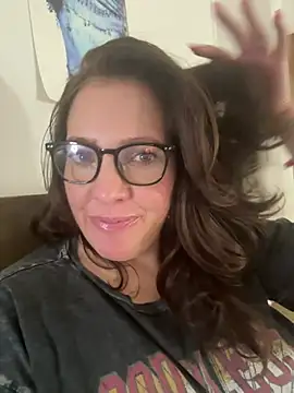 hollyharmd's Live XXX Chat