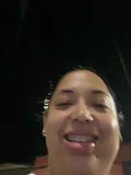 valery_cam0: διαδικτυακό σόου στην κάμερα