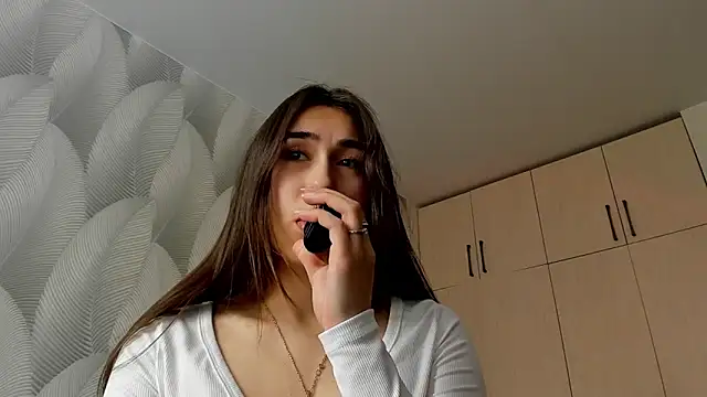 Bambiii_bby Adlı Modelin Web Kamerası Şovu