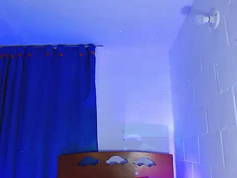 Charlotte_morhh_ Chat XXX in diretta