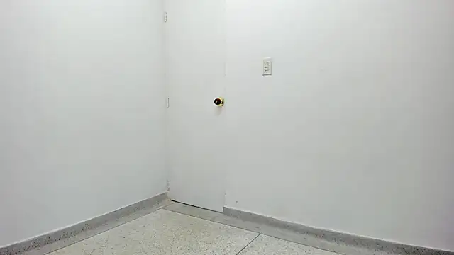 StraightBoy_Nick 即時 XXX 聊天