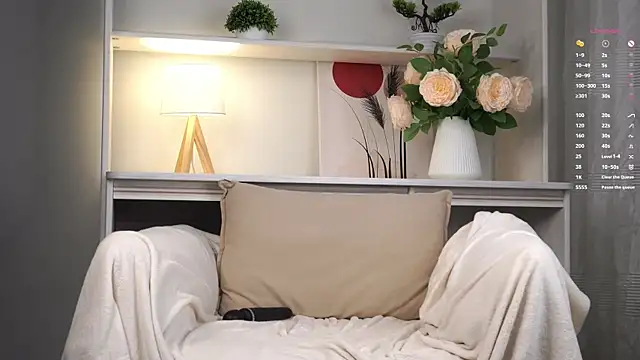 Онлайн чат XXX CoreenYorton