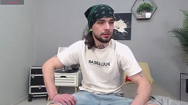 KaneHunter 即時 XXX 聊天