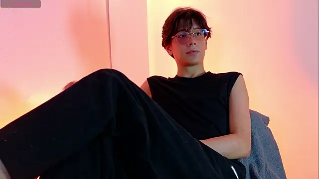 lui_x_dust 即時 XXX 聊天