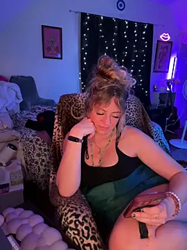 sage_love élő XXX-chatje