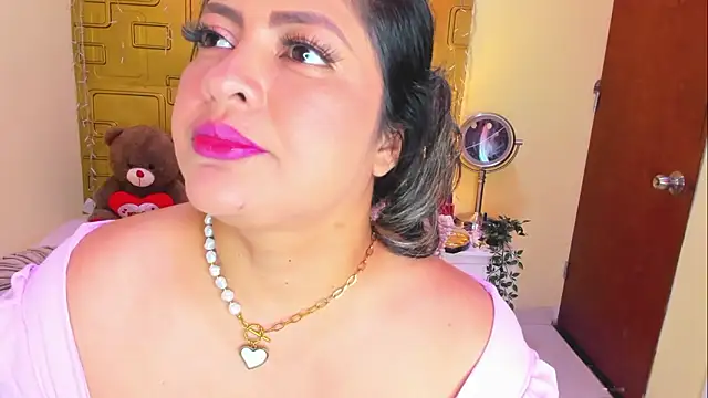 Julia_Haye – Live XXX-chat