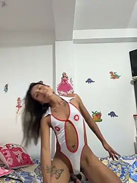 LexiCriimson77's Webcam Show