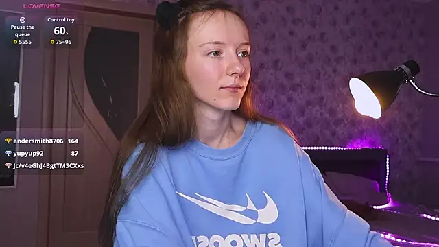 Why_me_stella's Webcam Show