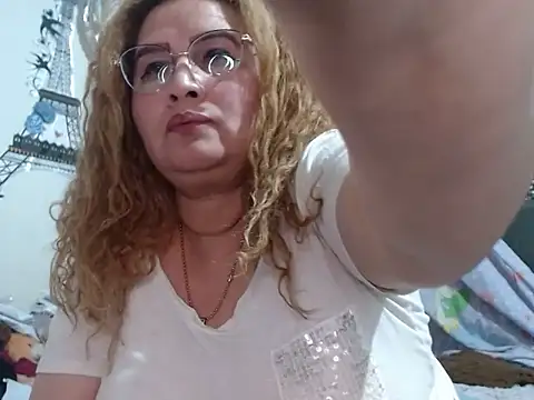 Perla1981-- Chat XXX in diretta