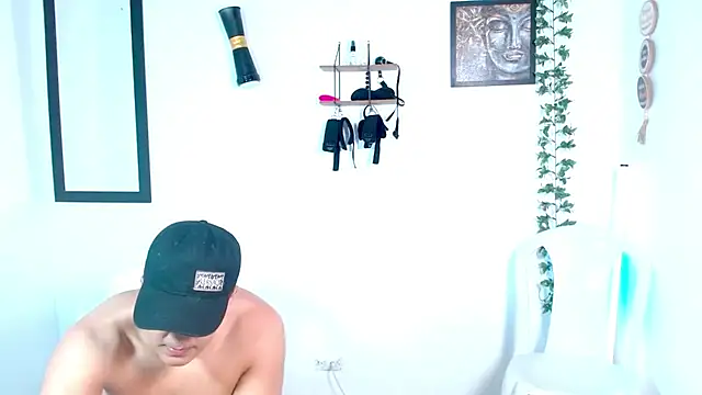 Mia_sexylatin's Live XXX Chat