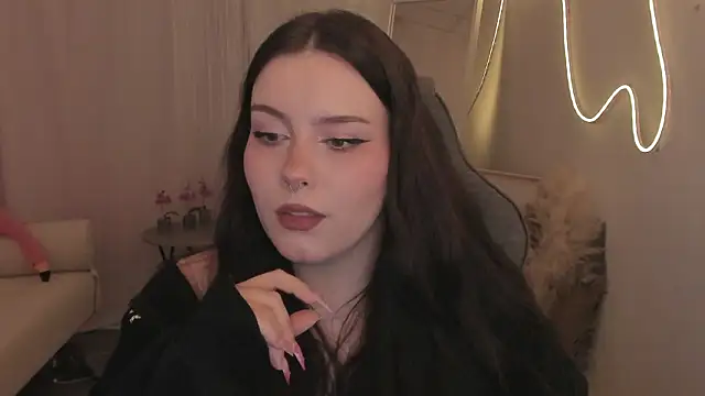 XXX chat uživo modela CoraMiel