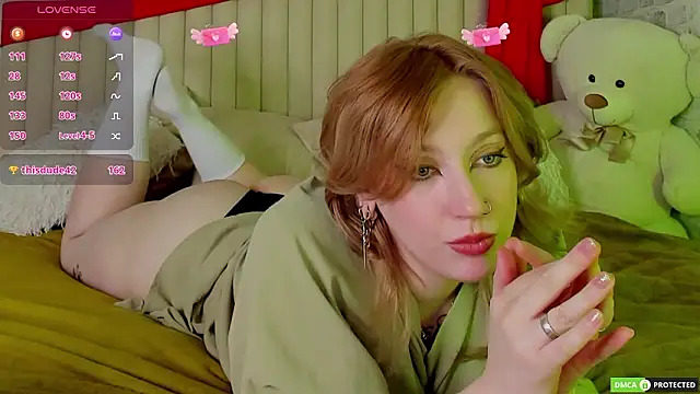 XXX chat uživo modela RachelCart