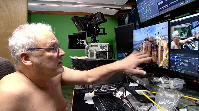 ButtCrackShowing-OOPS: онлайн-секс-чат