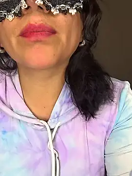 Kasandra02 Adlı Modelin Canlı XXX Sohbeti