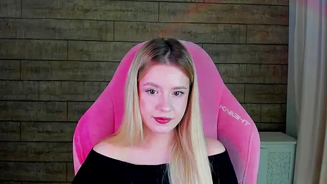 MilanaBalmain 现场XXX聊天