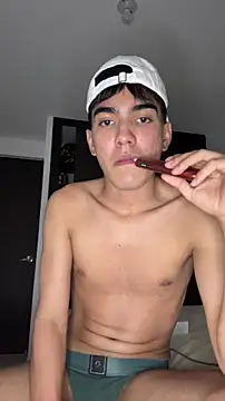 snakeeboy Chat XXX in diretta