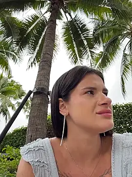 Chat XXX ao vivo de MiraReach