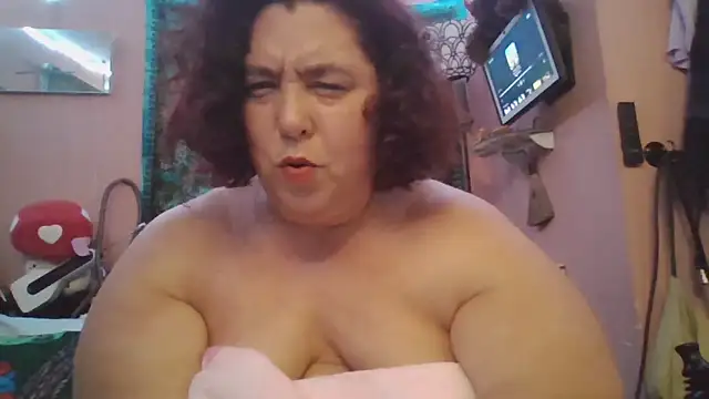 lil-gemini-hippy live XXX chat