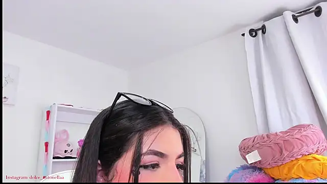 XXX chat uživo modela dolce_antonellaa