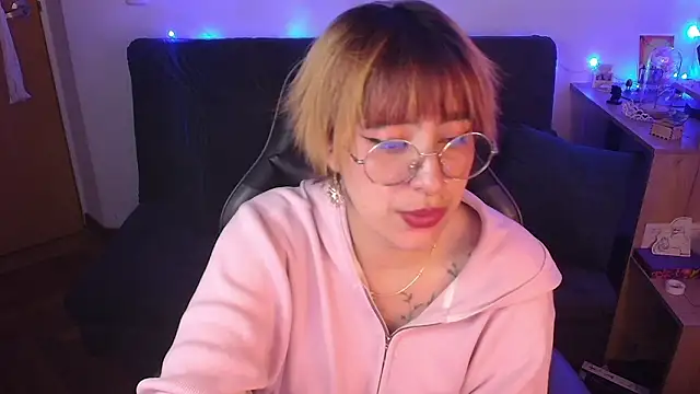 Miacatsito3 Live XXX Chat