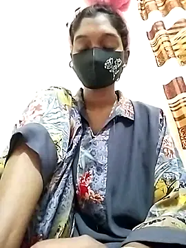 Czat XXX na żywo – Urmi-2