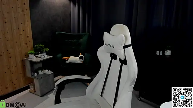 LanaFrost Adlı Modelin Web Kamerası Şovu