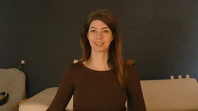 XXX chat uživo modela WhiteQueen888