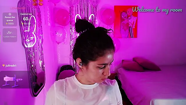 valentina_angel Adlı Modelin Canlı XXX Sohbeti