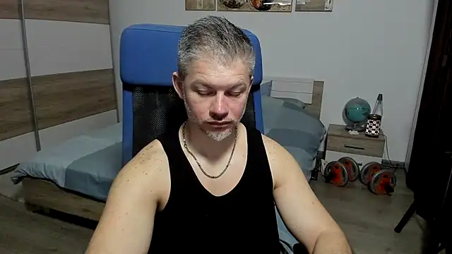 RobbyShawz: онлайн-секс-чат