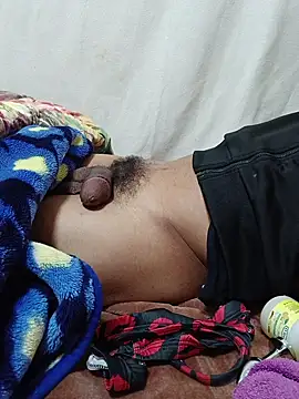 dark-skinned212 Adlı Modelin Canlı XXX Sohbeti