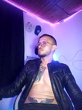 Czat XXX na żywo – sebastian_horny