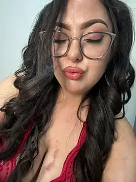 Chat XXX en directo de MileyGia