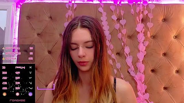 Chat +18 de CoraVex ao vivo